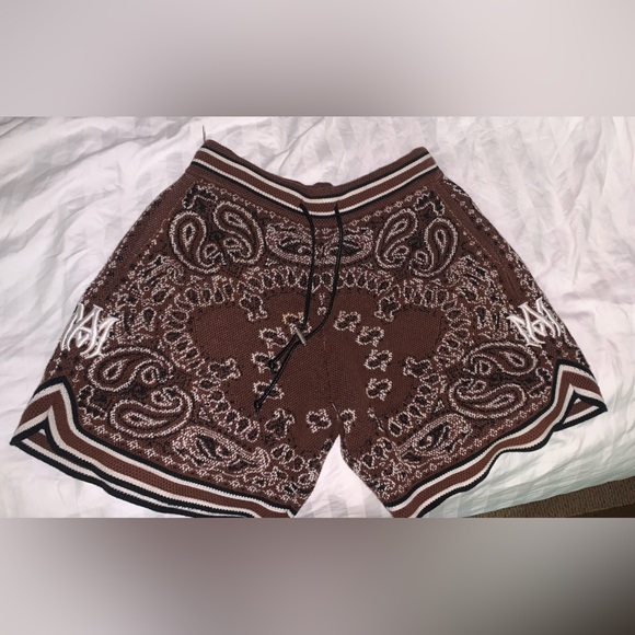 Brown Amiri bandana basketball shorts. Size small for men - Picture 3 of 6